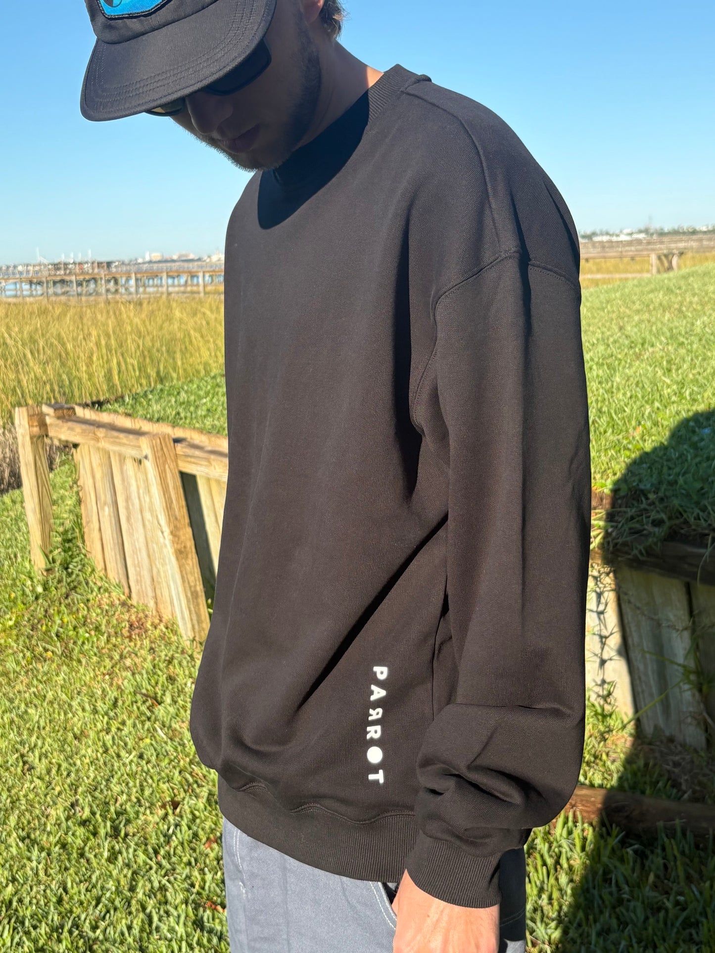 Suéter con cuello redondo PSS Sidehit Made