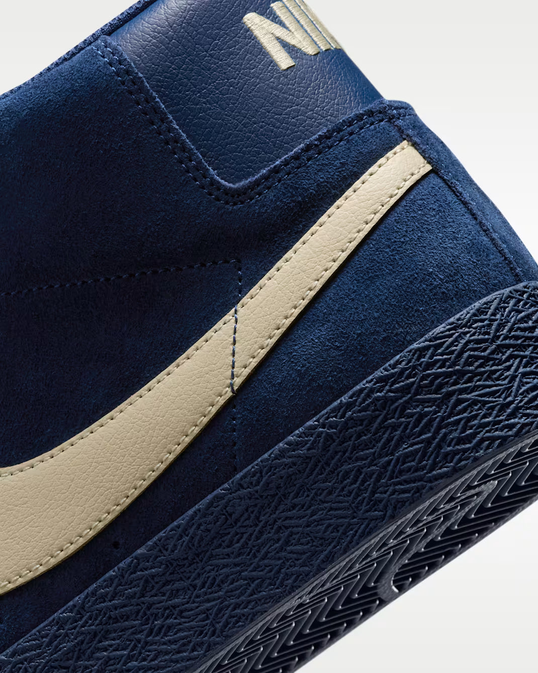 Nike SB Zoom Blazer Mid 400