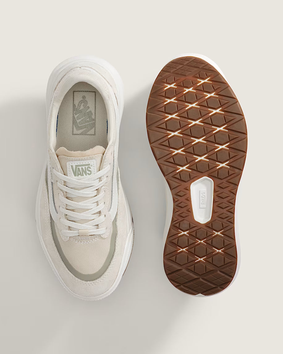 Vans UltraRange 2.0 women’s sneaker top view