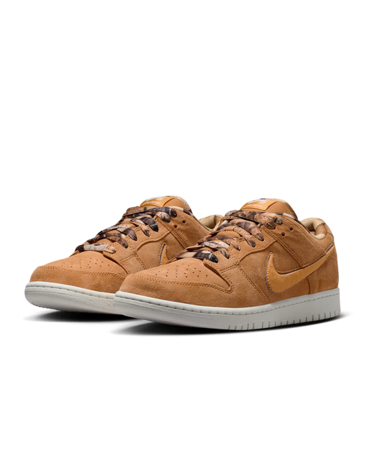 NOTE Manchester x Nike SB Dunk Low Flax and Summit White