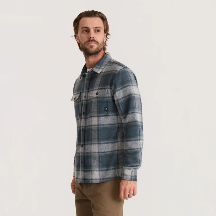 Roark Nordsman 2.0 Long Sleeve Flannel fabric and button detail