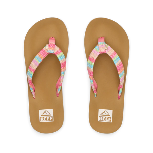 Reef Kids Ahi footbed and strap detail close-up