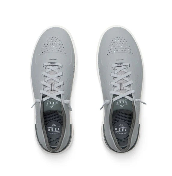 Reef Shoreline Del Mar H2O water-friendly footbed and outsole detail close-up