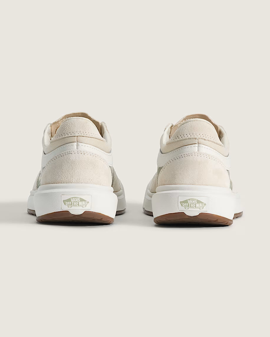 Vans UltraRange 2.0 women’s sneaker back view