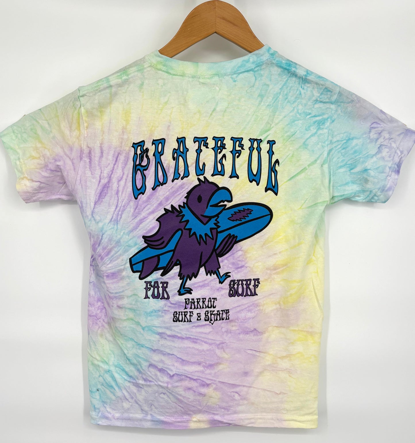Camiseta juvenil tie-dye "Grateful for Surf" de Parrot Surf Shop (algodón grueso)